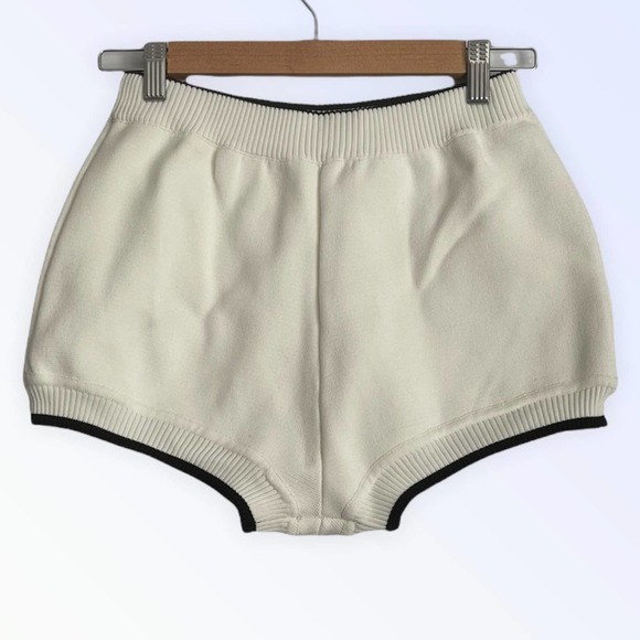 LF Seek The Label White & Black Trim Knit Shorts NWT Size Medium - Picture 1 of 6